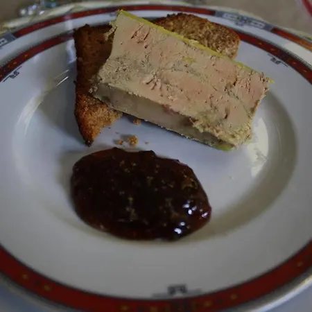 Chai Richard Πανσιόν *